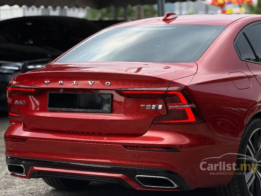 2019 Volvo S60 Recharge T8 R-Design Sedan