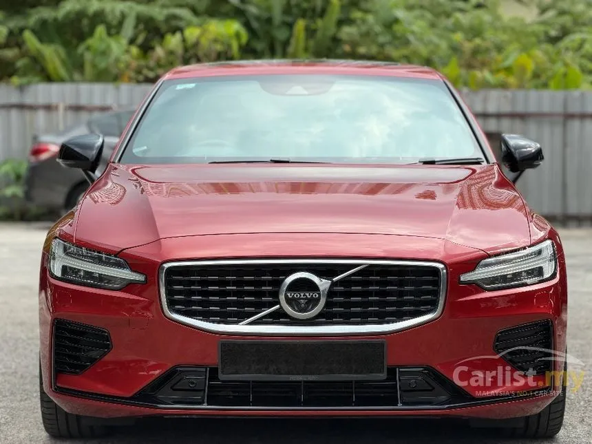 2019 Volvo S60 Recharge T8 R-Design Sedan