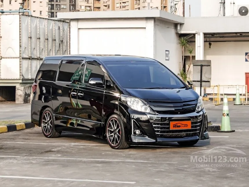 2013 Toyota Alphard GS MPV