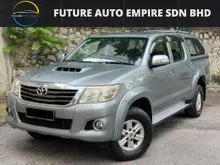 2013 Toyota Hilux 2.5 G VNT Dual Cab Pickup LOW MILEAGE / TIPTOP CONDITION / CANOPY