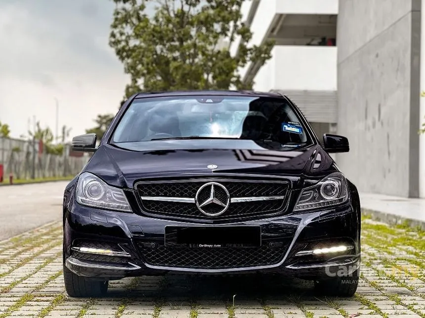 2013 Mercedes-Benz C200 CGI Avantgarde Sedan