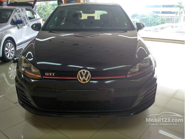 Volkswagen Golf GTI Mobil Bekas Baru dijual di Indonesia 