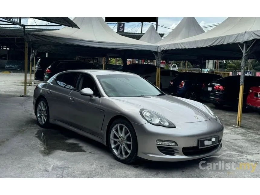 2010 Porsche Panamera 4 Hatchback