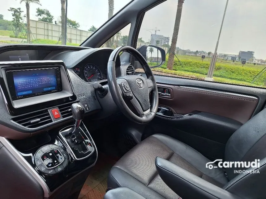 2018 Toyota Voxy MPV