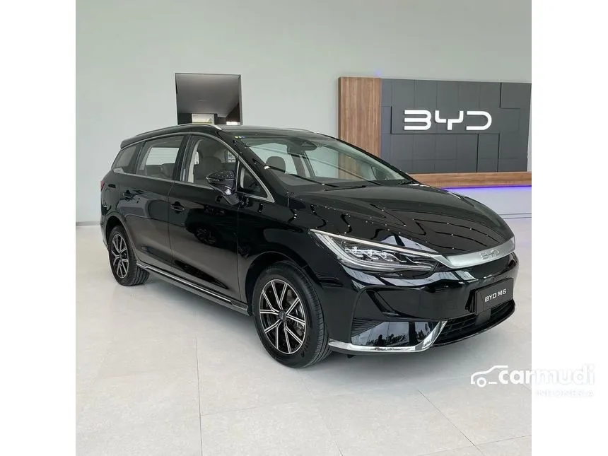 2025 BYD M6 Standard 7-seaters MPV
