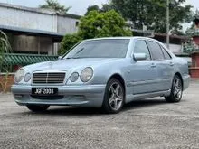 1998 Mercedes-Benz E230 2.3 Classic Sedan