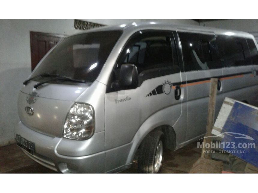 Jual Mobil KIA Travello 2009 Option 2 2.7 di Jawa Tengah 