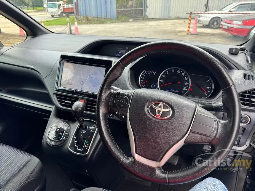 2014 Toyota Voxy ZS MPV