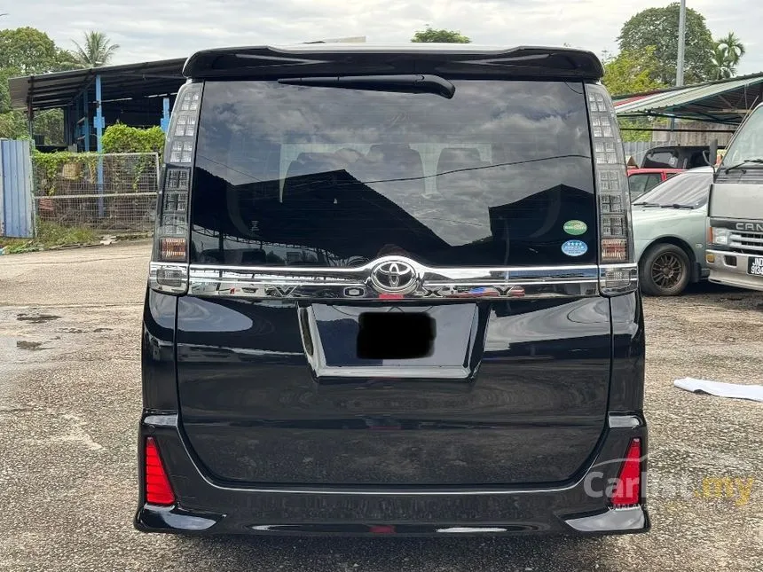 2014 Toyota Voxy ZS MPV