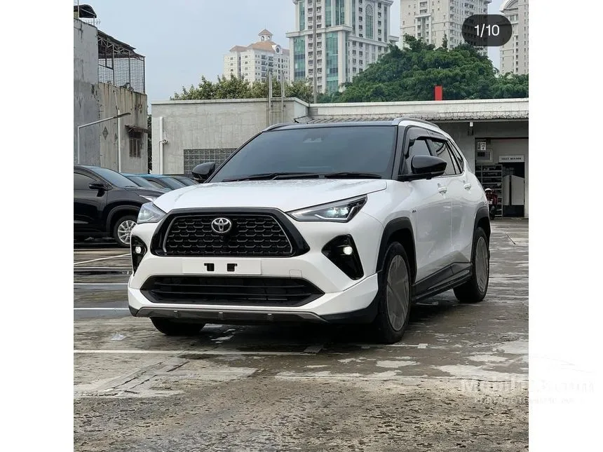 2026 Toyota Yaris Cross S HV with GR Parts Aero Pkg(Prem Clr) SUV