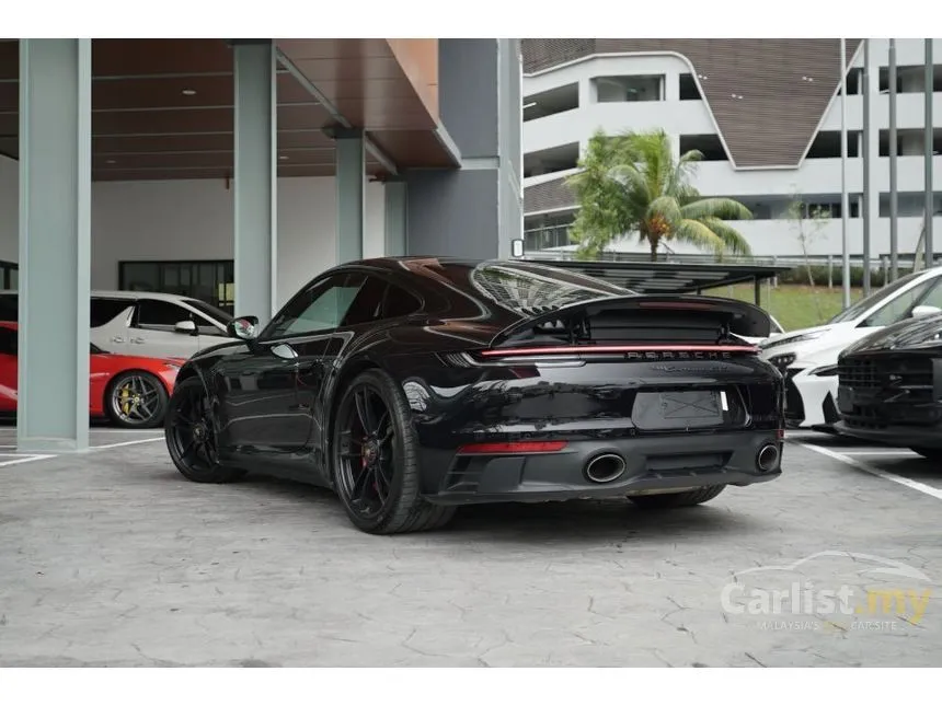 2023 Porsche 911 Carrera 4 GTS Coupe
