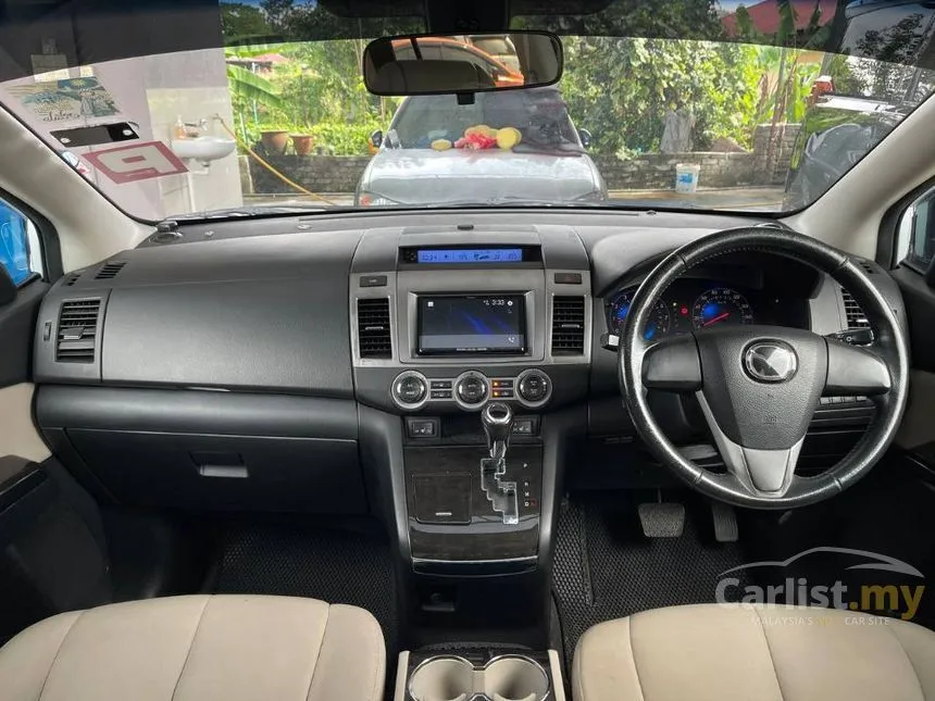 2012 Mazda 8 MPV