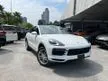 Recon 2022 Porsche Cayenne 3.0 Panoramic Roof / Sport Chrono Ready Stock KL NEGO