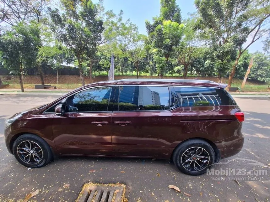 2018 KIA Grand Sedona MPV