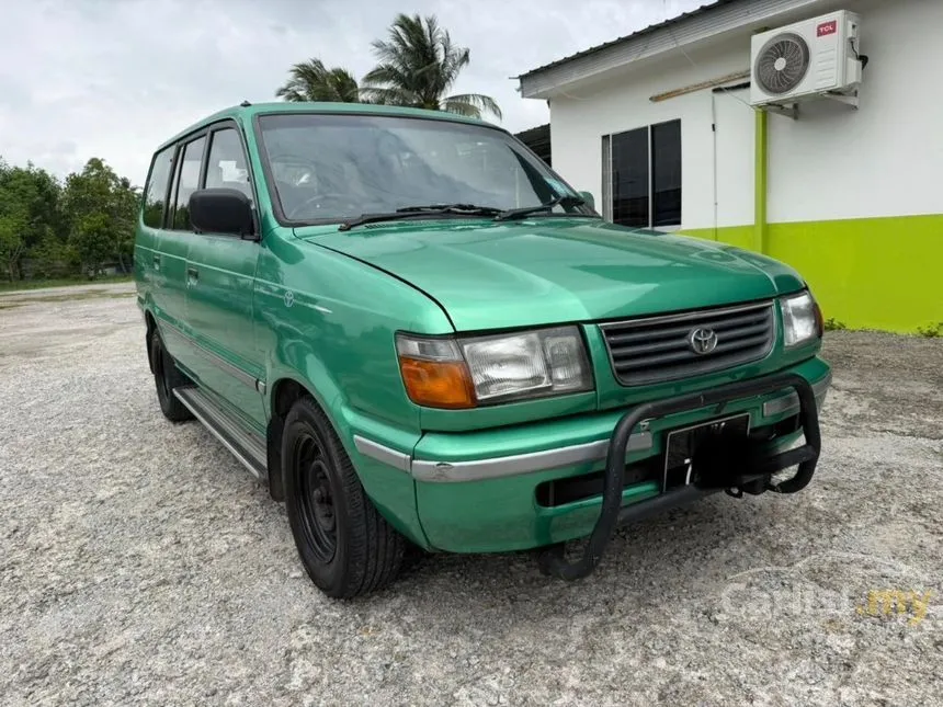 2000 Toyota Unser GLi MPV