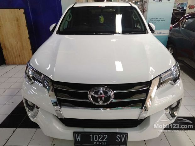 Toyota Fortuner VRZ Mobil bekas dijual di Surabaya Jawa-timur