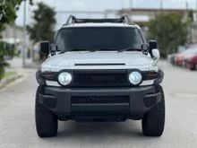 2013 Toyota FJ Cruiser 4.0 SUV__NEVER OFF ROAD BEFORE