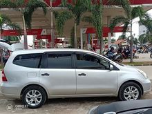 Jual cepat DP 7 Juta Nissan Grand Livina SV Matic 2013 - SILVER