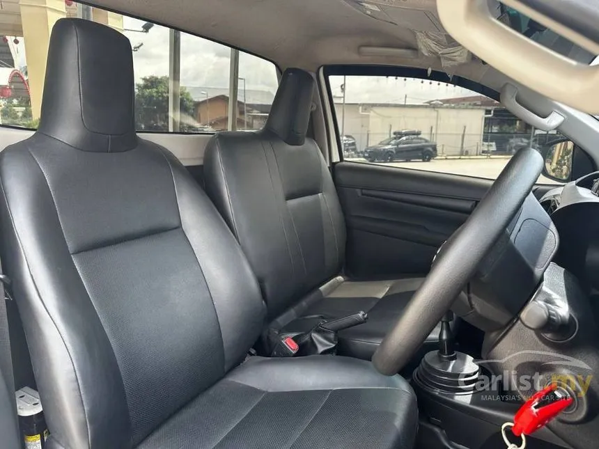 2022 Toyota Hilux Single Cab Pickup