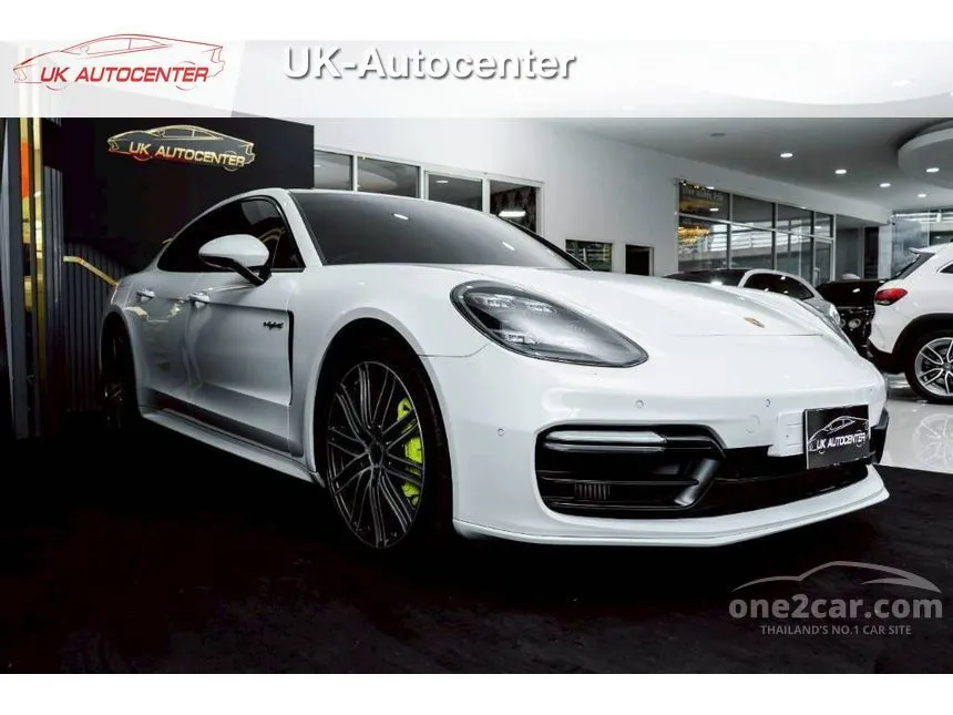 2017 Porsche PANAMERA 4 E-Hybrid Sedan
