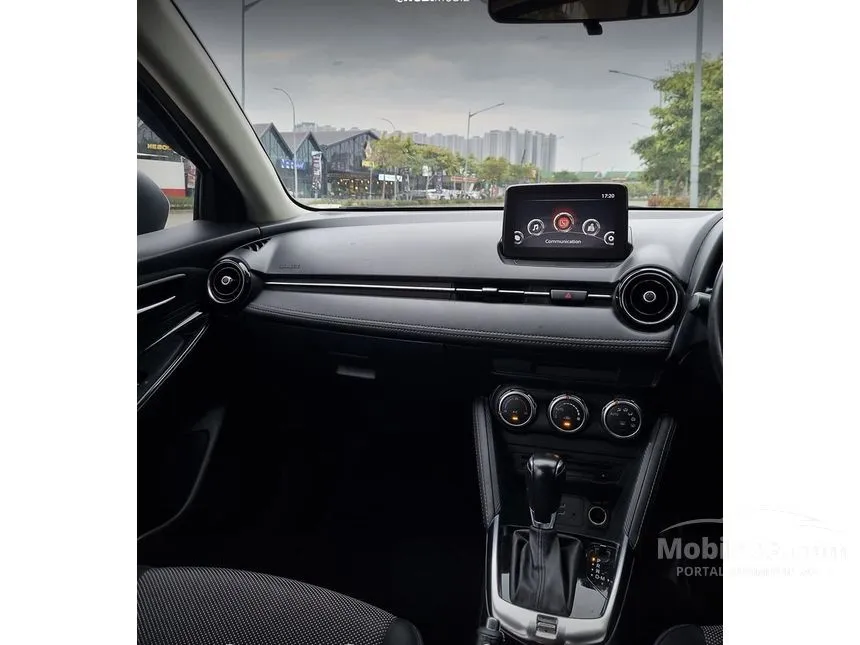 2017 Mazda 2 R Hatchback