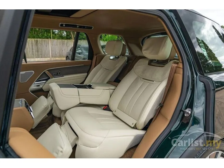 2025 Land Rover Range Rover P615 SV LWB SUV