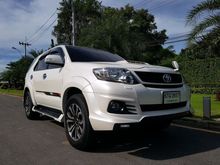 2014 Toyota Fortuner 3.0 (ปี 12-15) TRD SUV Automatic