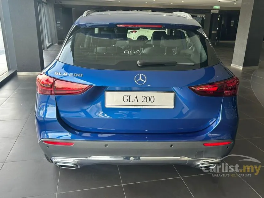 2025 Mercedes-Benz GLA200 Progressive Line SUV