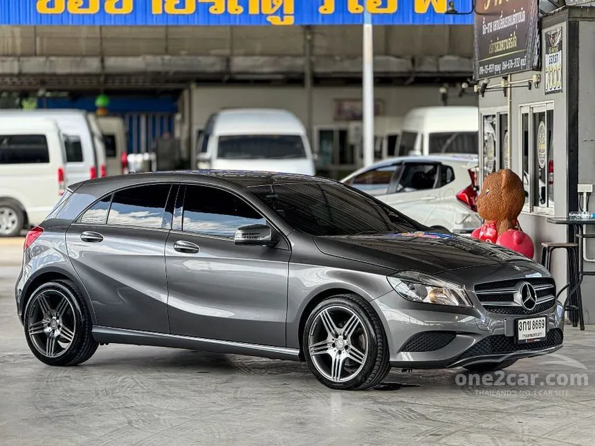 2014 Mercedes-Benz A180 Style BlueEFFICIENCY Hatchback