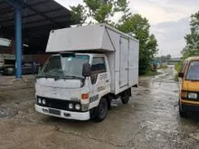 2001 10 Kaki Toyota Dyna Hiace Bonded For Sell