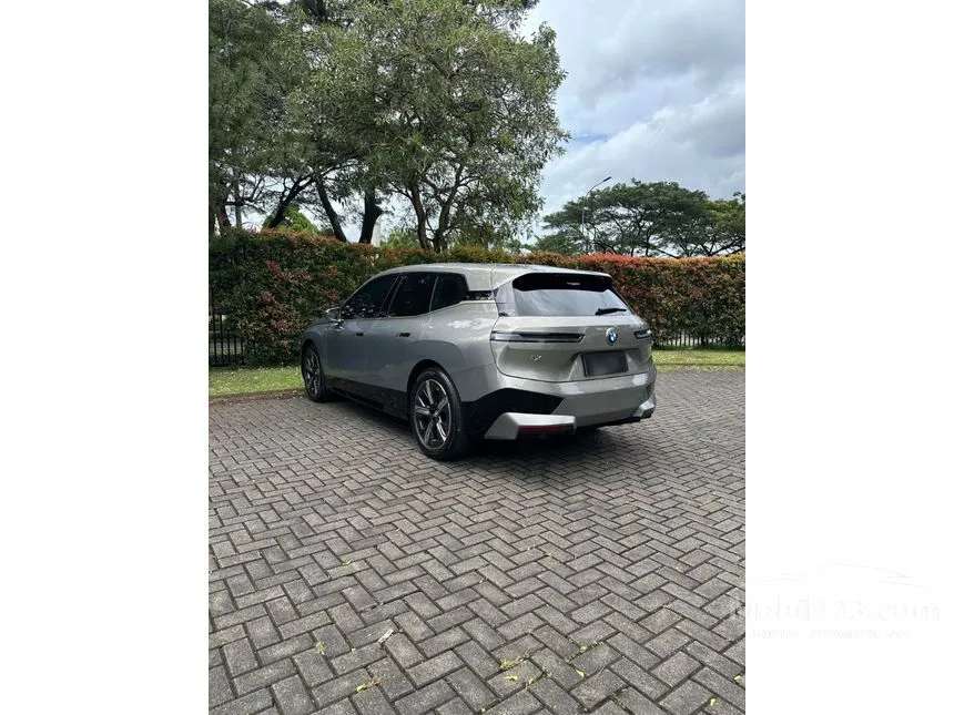 2023 BMW iX xDrive40 Sport SUV