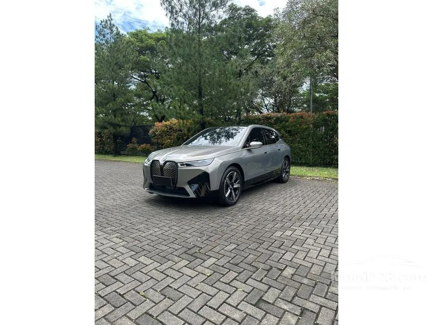 2023 BMW iX xDrive40 Sport SUV