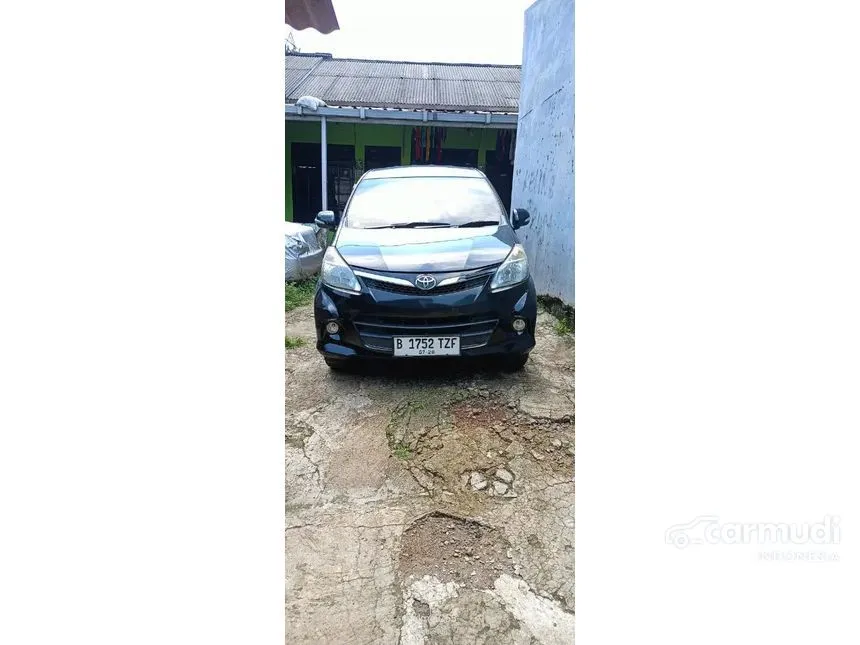 2012 Toyota Avanza Veloz MPV