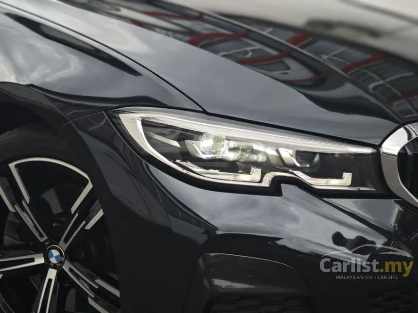 2022 BMW 330Li M Sport Sedan