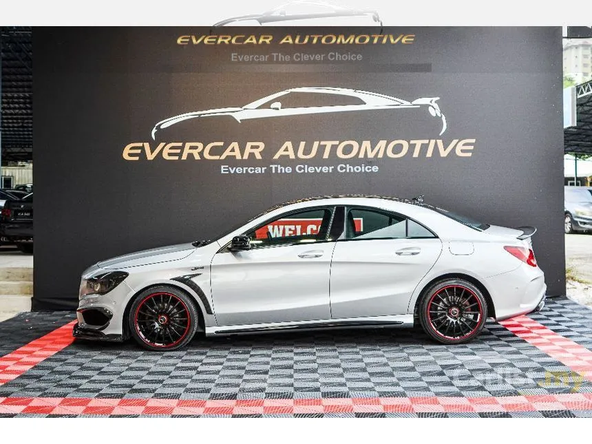 2015 Mercedes-Benz CLA250 Sedan