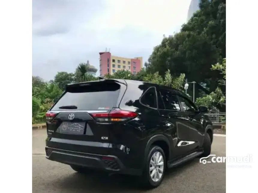 2024 Toyota Kijang Innova Zenix V (Non Premium Color) MPV