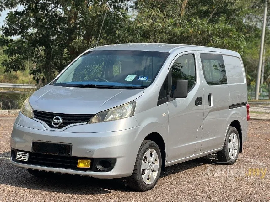 2016 Nissan NV200 Semi Panel Van
