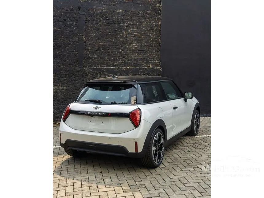 2025 MINI Cooper S 3 Door Hatchback
