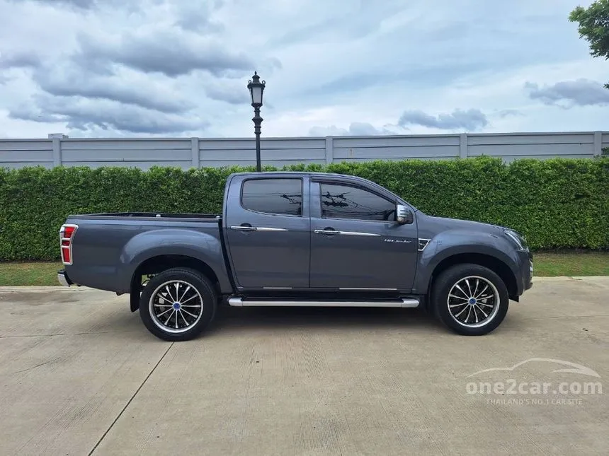 2017 Isuzu D-MAX Hi-Lander L Cab-4 Pickup