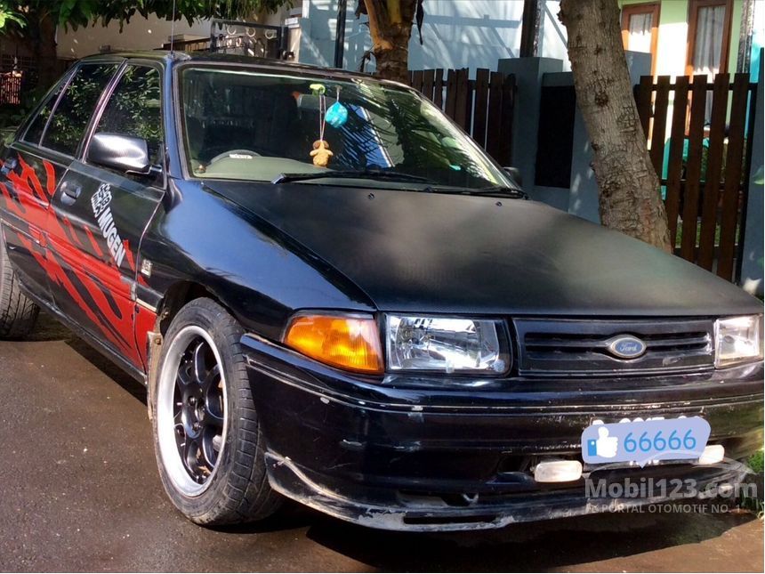 1990 Ford Gala Sedan