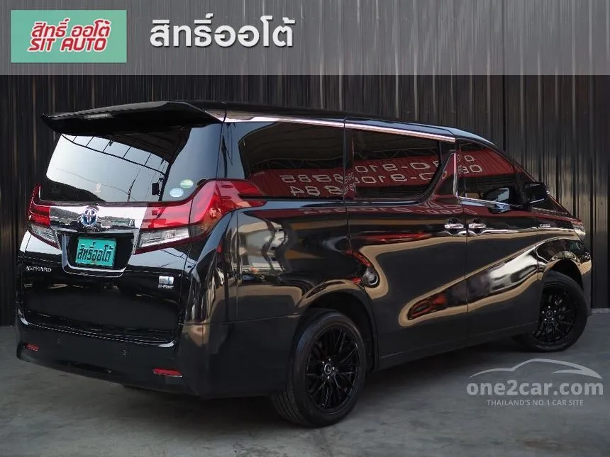 2017 Toyota Alphard HV Van