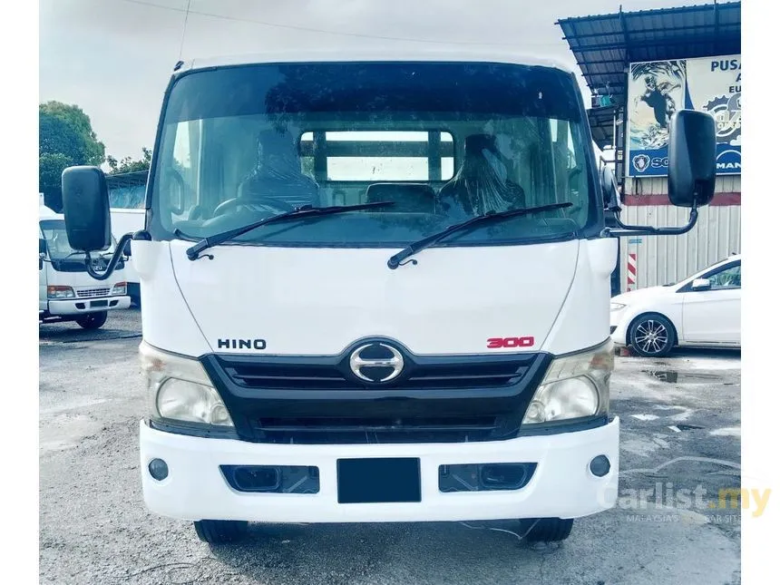 2013 Hino 300 Series WU710R-HKMML3 Lorry