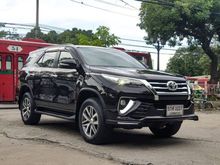 2017 Toyota Fortuner 2.4 (ปี 15-18) V SUV