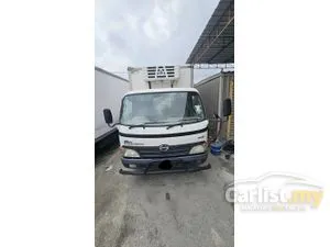 2011 Hino 300 Series 4.0 WU410R-HKMMS3-UBS Lorry