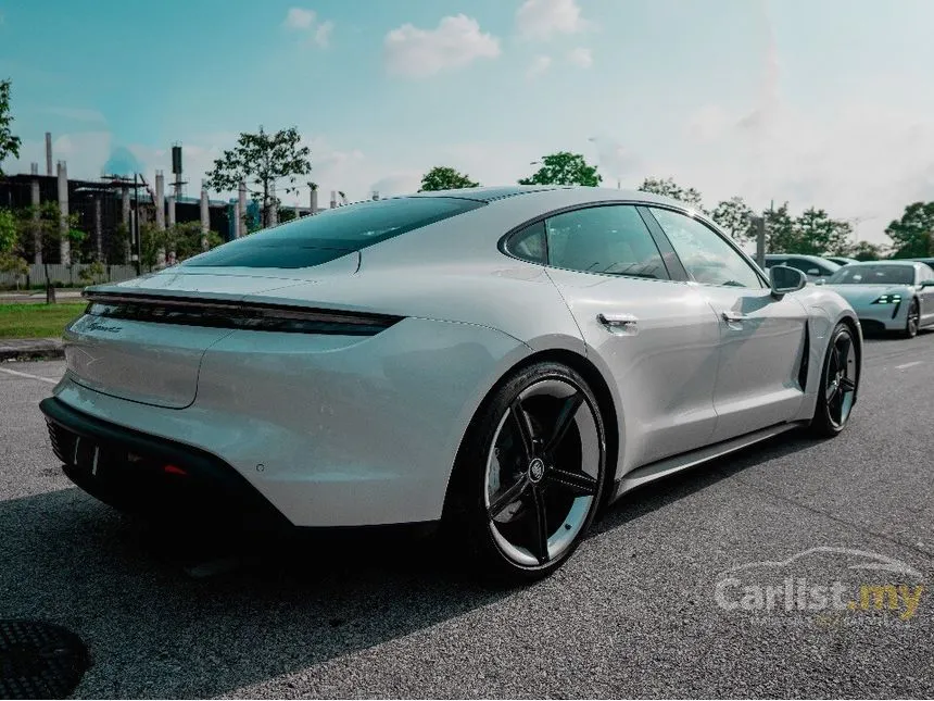 2020 Porsche Taycan 4S Sedan