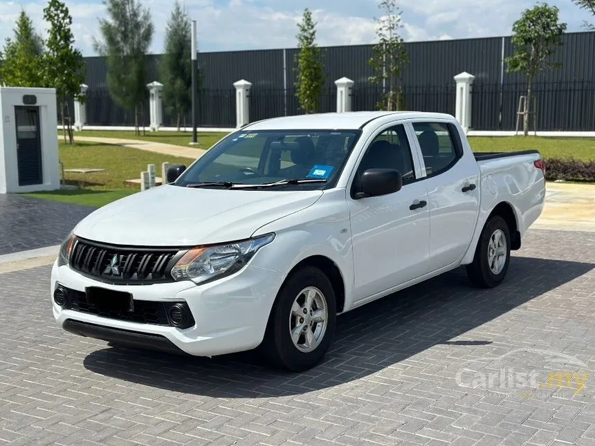 2017 Mitsubishi Triton Quest Dual Cab Pickup Truck