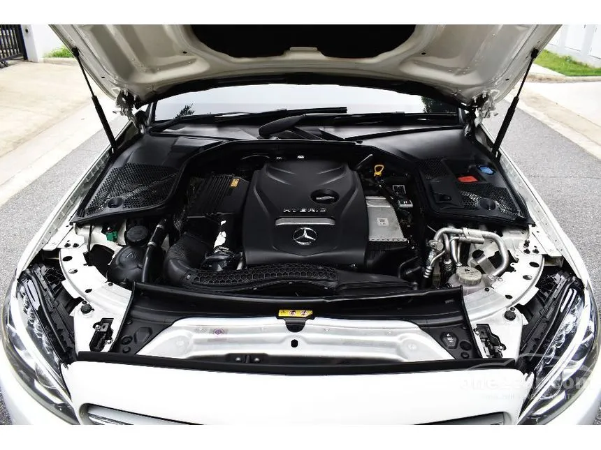 2017 Mercedes-Benz C350 e AMG Dynamic Sedan