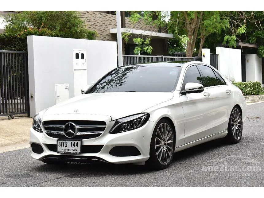 2017 Mercedes-Benz C350 e AMG Dynamic Sedan