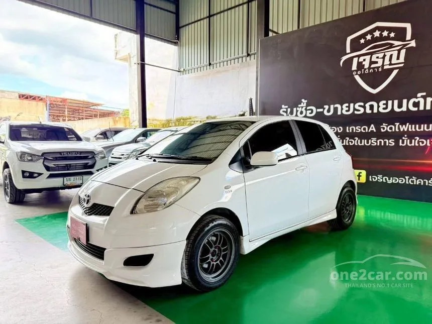 2011 Toyota YARIS E Hatchback
