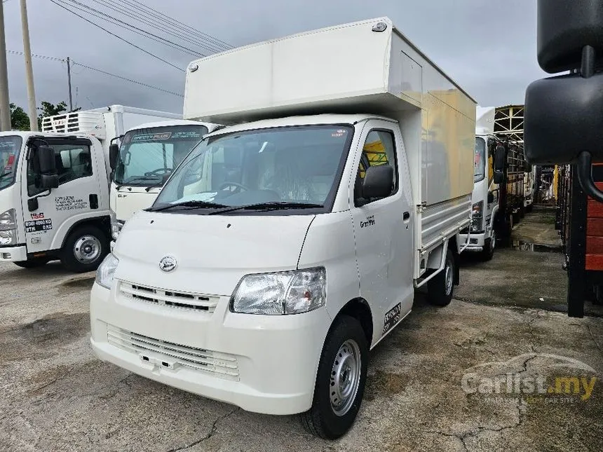 2023 Daihatsu Gran Max Hawker Cab Chassis